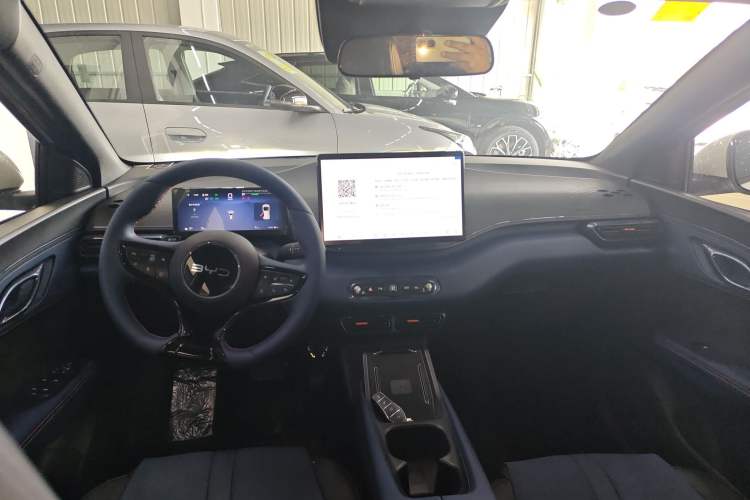 Used BYD Seagull 2025 Smart Drive Version 305 km Freedom Edition Center Console