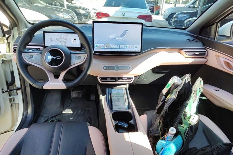 Used BYD Seagull 2025 Smart Drive Version 305 km Freedom Edition Center Console