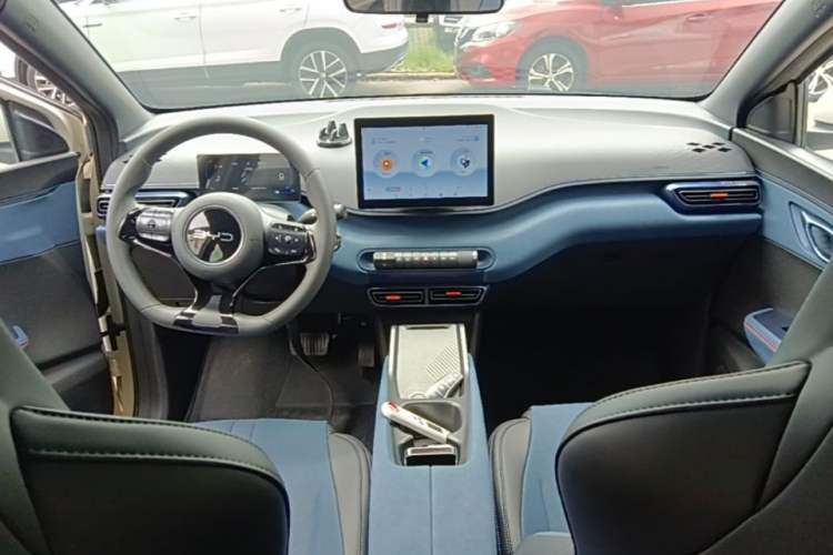 Used BYD Seagull 2025 305km Active Version Center Console
