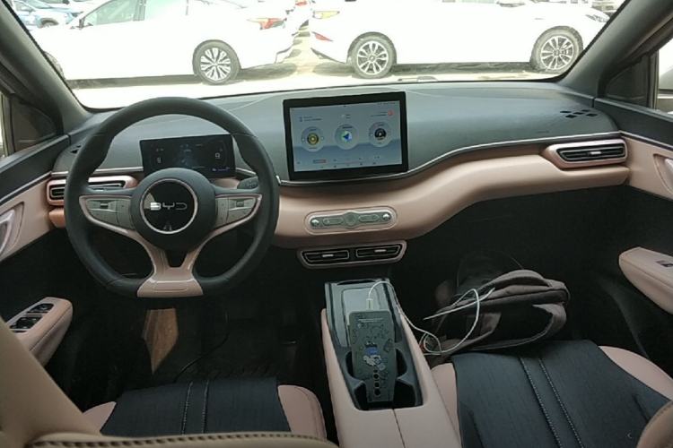 Used BYD Seagull 2025 Intelligent Driving Version 305 km Dynamic Edition Center Console