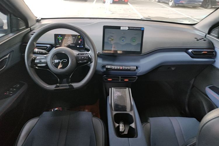 Used BYD Seagull 2025 305km Active Version Center Console