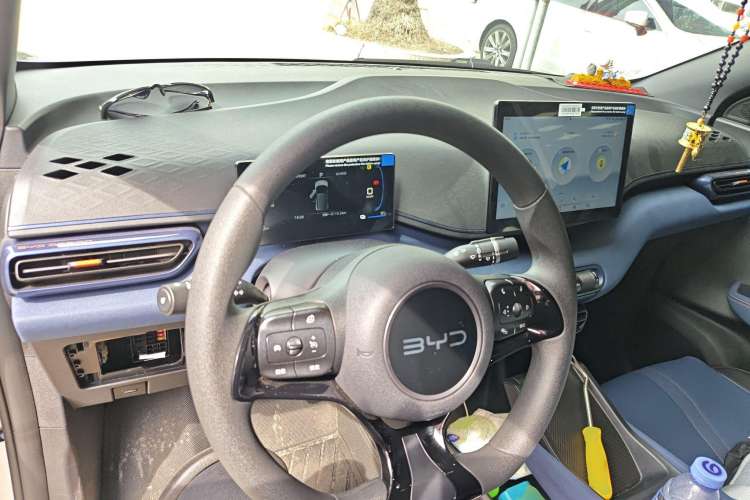 Used BYD Seagull 2025 305km Active Version Center Console