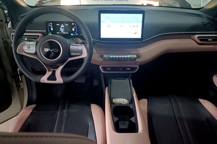 Used BYD Seagull 2025 305km Active Version Center Console