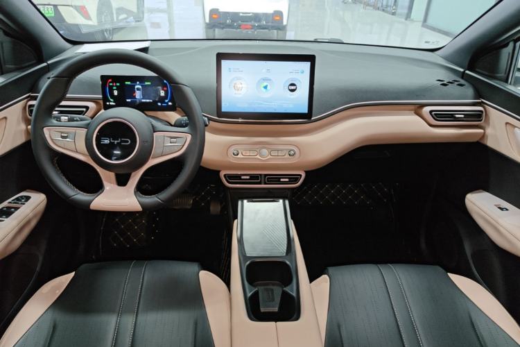 Used BYD Seagull 2025 Model Smart Drive Version 405km Free-Spirited Version Center Console