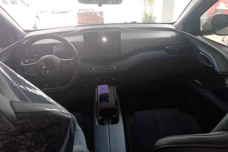 Used BYD Seagull 2025 Intelligent Driving Version 305 km Dynamic Edition Center Console
