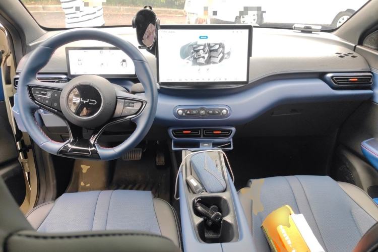 Used BYD Seagull 2025 Smart Drive Version 305 km Freedom Edition Center Console