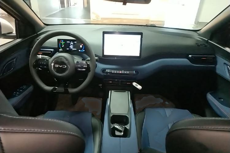 Used BYD Seagull 2025 305km Active Version Center Console