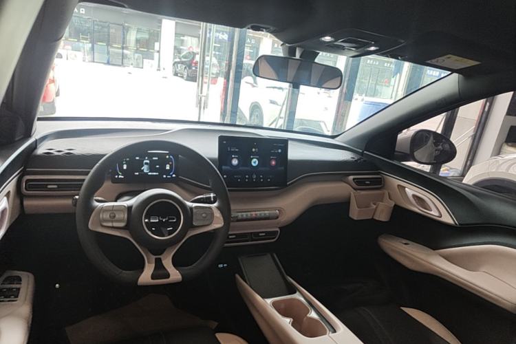 Used BYD Seagull 2025 305km Active Version Center Console
