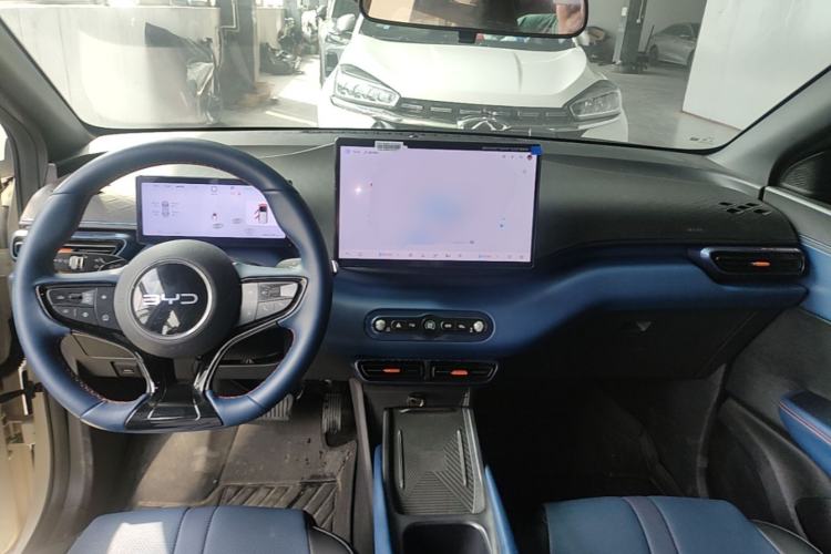 Used BYD Seagull 2025 Smart Drive Version 305 km Freedom Edition Center Console