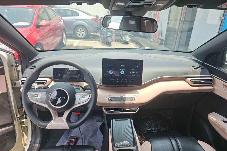 Used BYD Seagull 2025 Intelligent Driving Version 305 km Dynamic Edition Center Console
