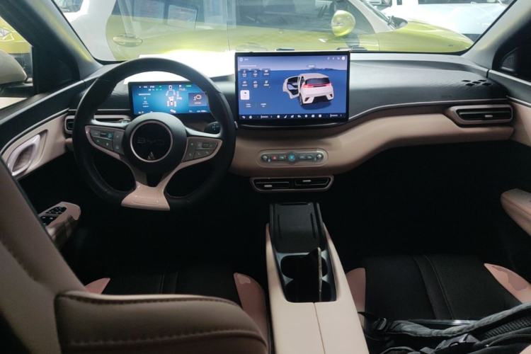 Used BYD Seagull 2025 Smart Drive Version 305 km Freedom Edition Center Console