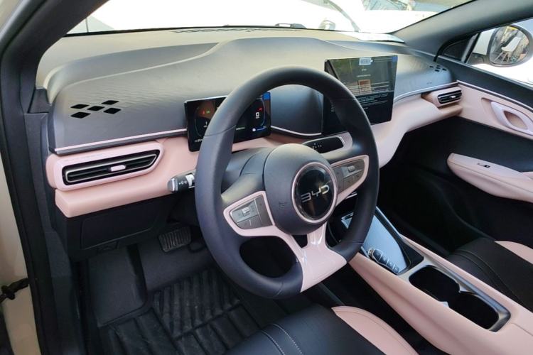 Used BYD Seagull 2025 Intelligent Driving Version 305 km Dynamic Edition Center Console