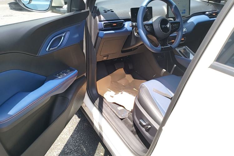 Used BYD Seagull 2025 Model Smart Drive Version 405km Free-Spirited Version Driver Seat
