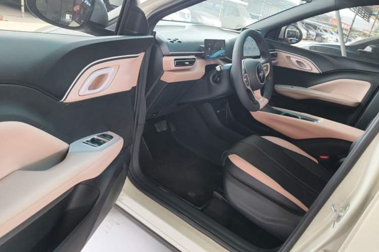 Used BYD Seagull 2025 305km Active Version Driver Seat