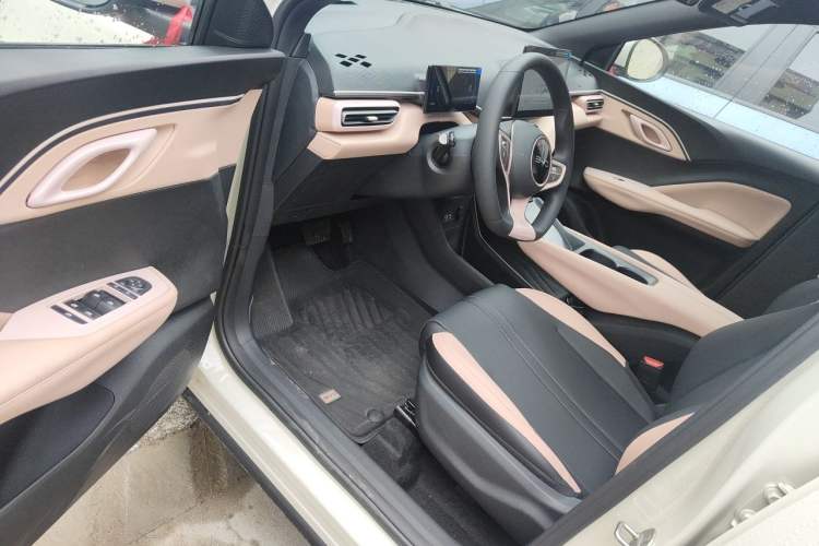 Used BYD Seagull 2025 Intelligent Driving Version 305 km Dynamic Edition Driver Seat