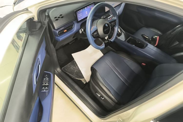Used BYD Seagull 2025 Intelligent Driving Version 405 km Flying Edition Driver Seat