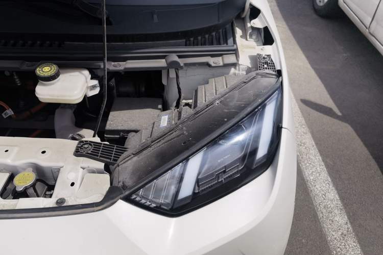 Used BYD Seagull 2025 Intelligent Driving Version 305 km Dynamic Edition Engine Bay Left