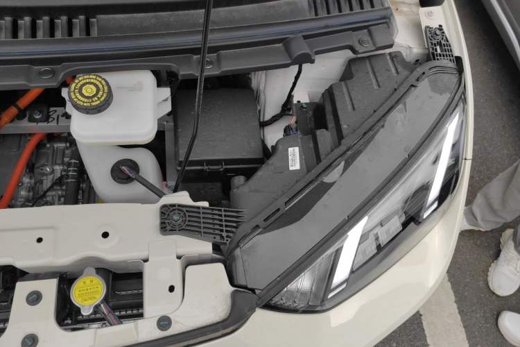 Used BYD Seagull 2025 Smart Drive Version 305 km Freedom Edition Engine Bay Left
