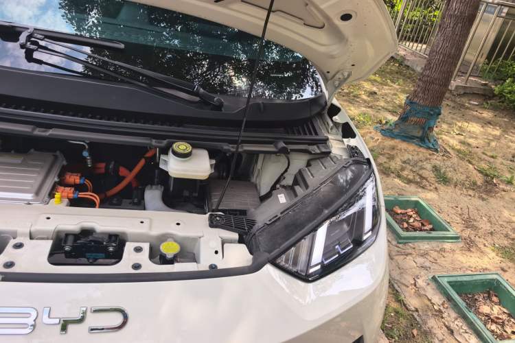 Used BYD Seagull 2025 Smart Drive Version 305 km Freedom Edition Engine Bay Left