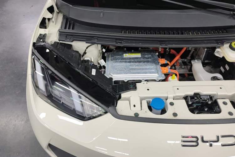 Used BYD Seagull 2025 Smart Drive Version 305 km Freedom Edition Engine Bay Right