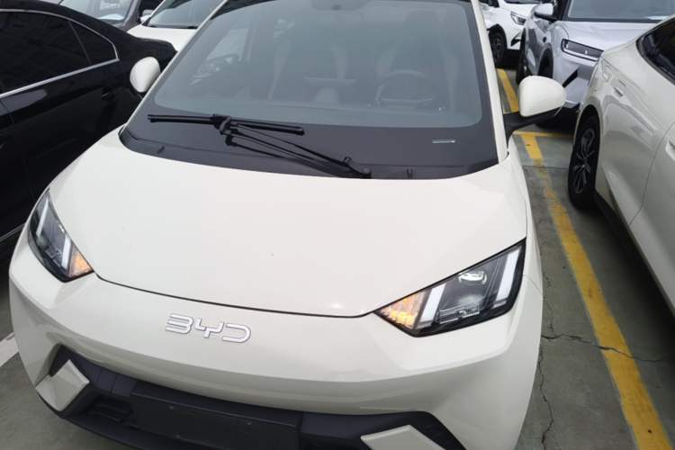 Used BYD Seagull 2025 305 km Free Version Front