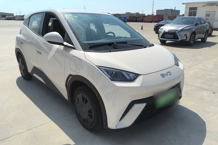 Used BYD Seagull 2025 305km Active Version Front Right 45 Deg