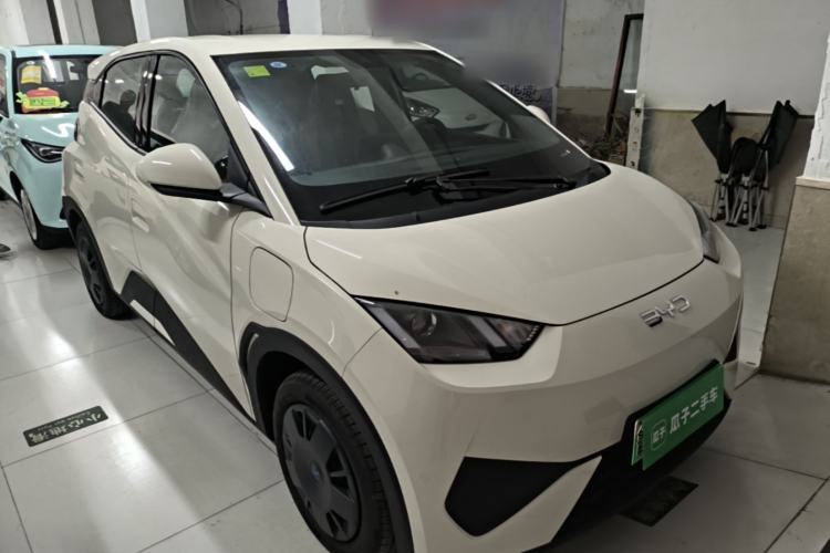Used BYD Seagull 2025 305km Active Version Front Right 45 Deg