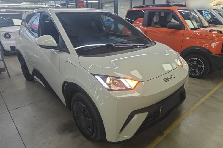 Used BYD Seagull 2025 305km Active Version Front Right 45 Deg