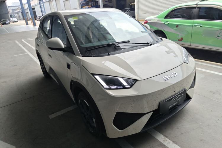 Used BYD Seagull 2025 Smart Drive Version 305 km Freedom Edition Front Right 45 Deg