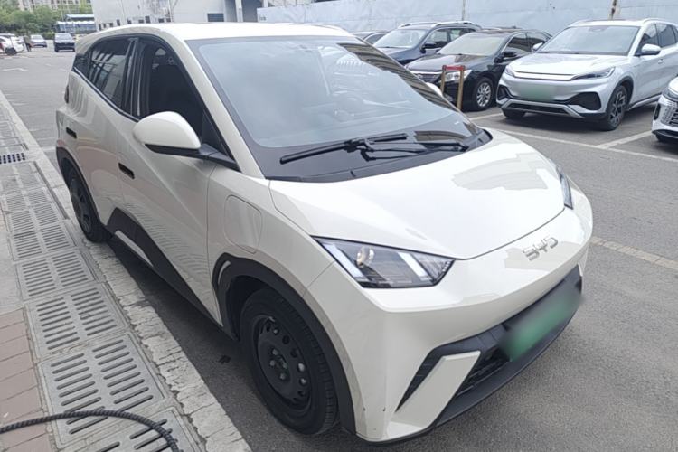 Used BYD Seagull 2025 305km Active Version Front Right 45 Deg