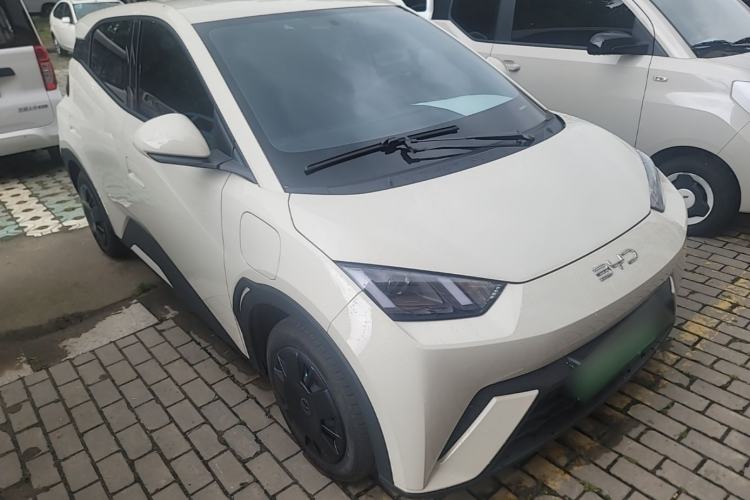 Used BYD Seagull 2025 305km Active Version Front Right 45 Deg