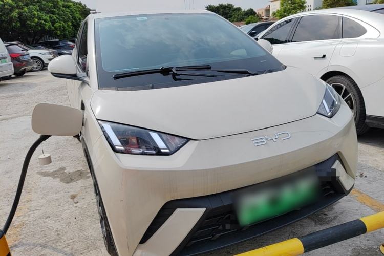 Used BYD Seagull 2025 305 km Free Version Front Right 45 Deg