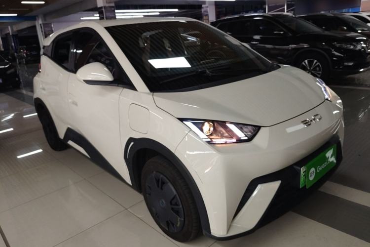 Used BYD Seagull 2025 305km Active Version Front Right 45 Deg