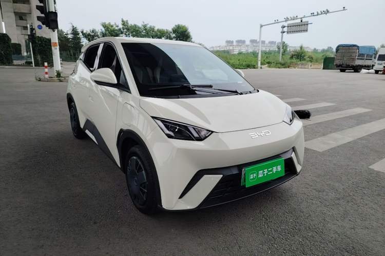 Used BYD Seagull 2025 305km Active Version Front Right 45 Deg