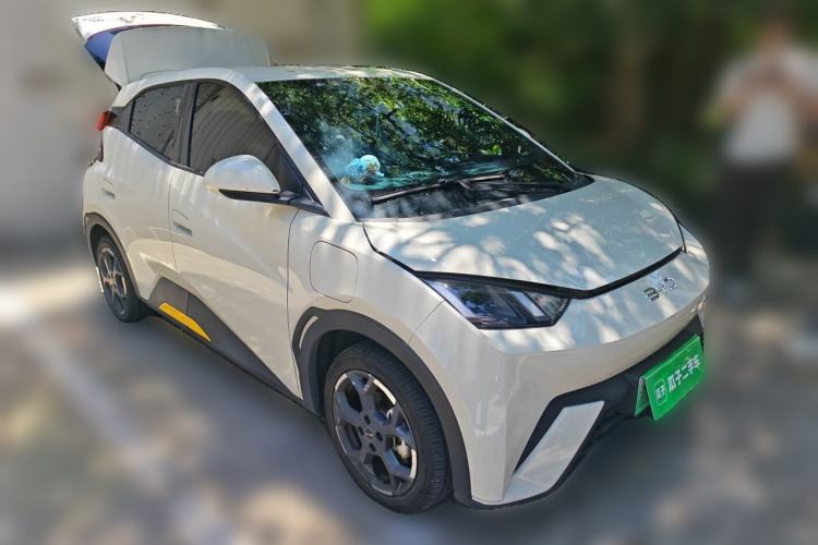 Used BYD Seagull 2025 405 km Flying Edition Front Right 45 Deg