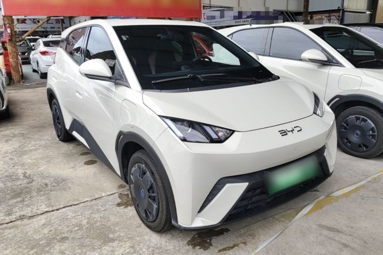 Used BYD Seagull 2025 305km Active Version Front Right 45 Deg