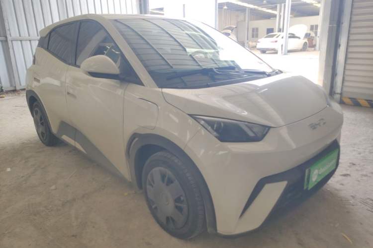 Used BYD Seagull 2025 305km Active Version Front Right 45 Deg