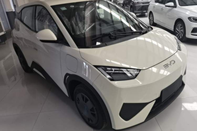 Used BYD Seagull 2025 Intelligent Driving Version 305 km Dynamic Edition Front Right 45 Deg