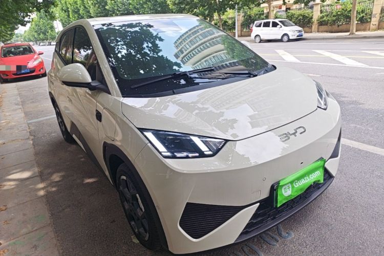 Used BYD Seagull 2025 Smart Drive Version 305 km Freedom Edition Front Right 45 Deg