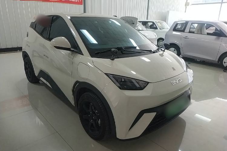 Used BYD Seagull 2025 305km Active Version Front Right 45 Deg