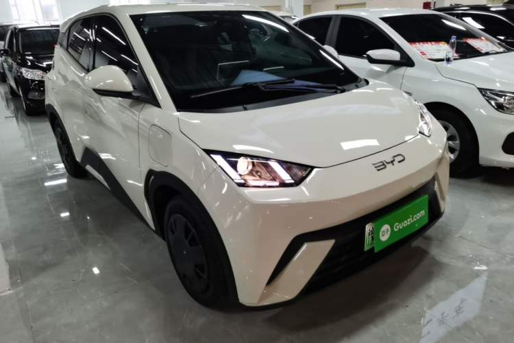 Used BYD Seagull 2025 305km Active Version Front Right 45 Deg