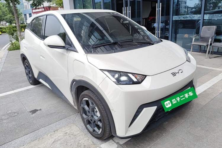 Used BYD Seagull 2025 305 km Free Version Front Right 45 Deg