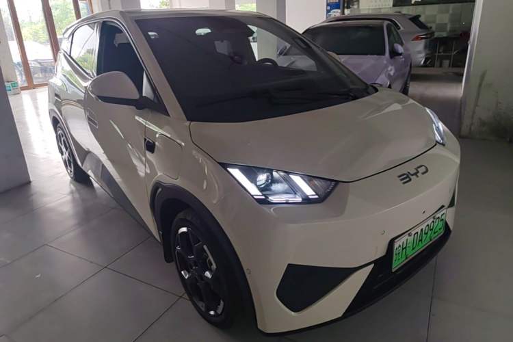 Used BYD Seagull 2025 Smart Drive Version 305 km Freedom Edition Front Right 45 Deg