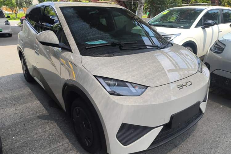 Used BYD Seagull 2025 305km Active Version Front Right 45 Deg