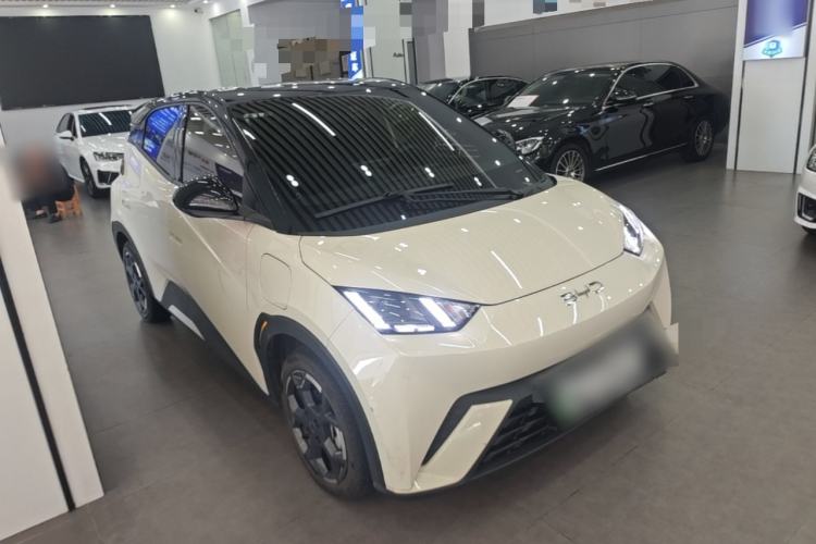 Used BYD Seagull 2025 305 km Free Version Front Right 45 Deg