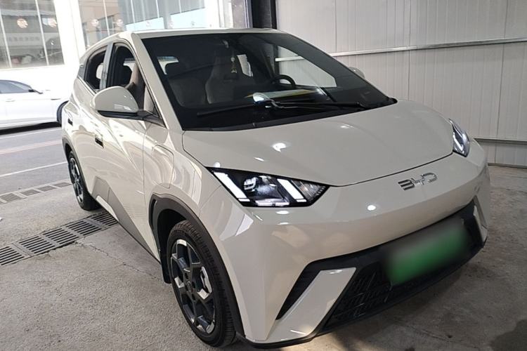 Used BYD Seagull 2025 305 km Free Version Front Right 45 Deg
