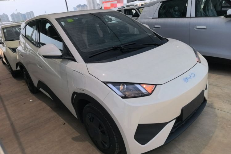 Used BYD Seagull 2025 305 km Free Version Front Right 45 Deg