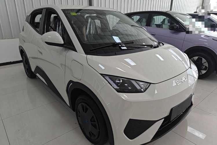 Used BYD Seagull 2025 305km Active Version Front Right 45 Deg