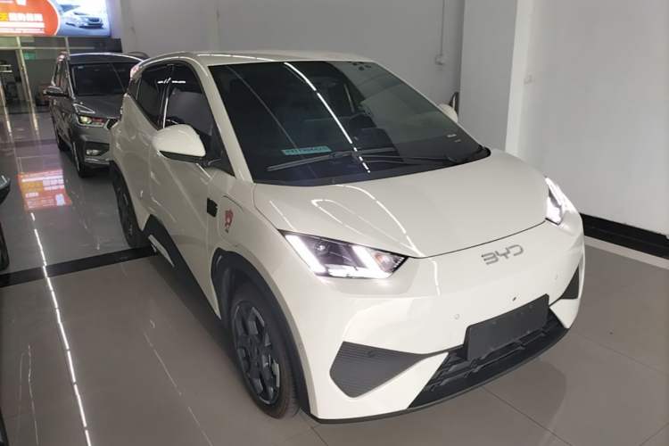 Used BYD Seagull 2025 Smart Drive Version 305 km Freedom Edition Front Right 45 Deg