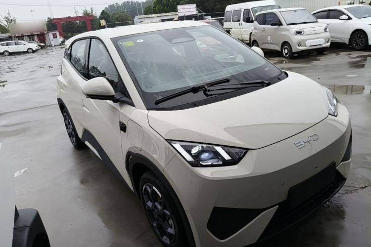 Used BYD Seagull 2025 Smart Drive Version 305 km Freedom Edition Front Right 45 Deg